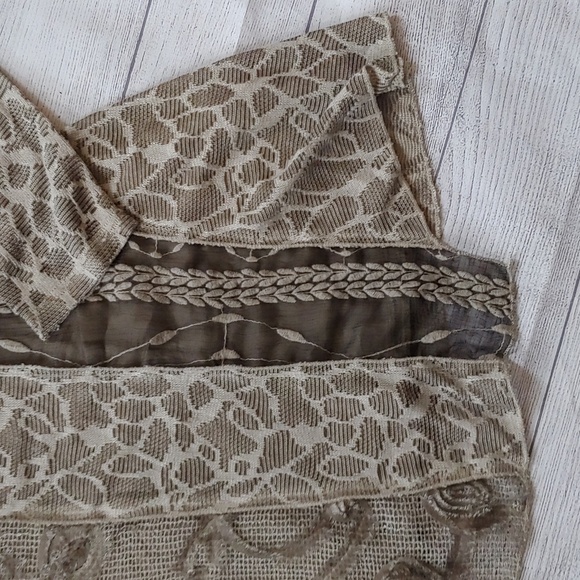 ADORE MULTIMEDOA ASYMMETRICAL TUNIC TOP - Picture 2 of 7